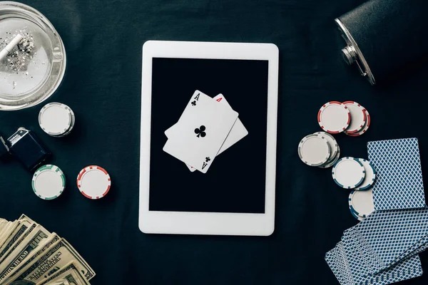 Multiplier climbs; cash out anytime Multiplier climbing during active round